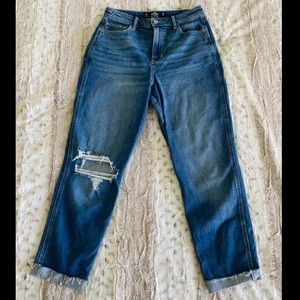 New! Hollister High-Rise Mom Jeans
